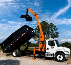 Why is it easy to collect garbage using a grapple truck? Advantages that everyone should know