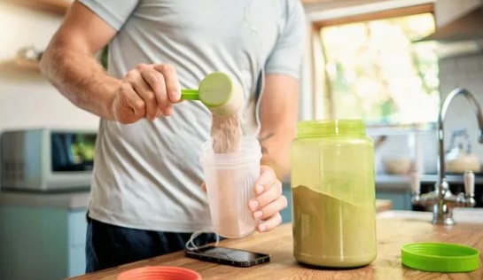 The Power of High-Protein Low-Carb Shakes